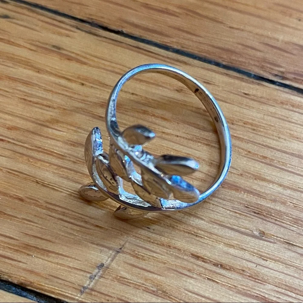Sterling Silver Fern Ring, Stamped 925, Vintage Vine Motif